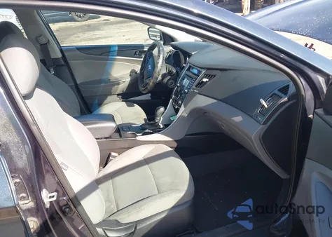 2013 Hyundai Sonata Gls z USA, uszkodzony, nr VIN 5NPEB4AC2DH688768